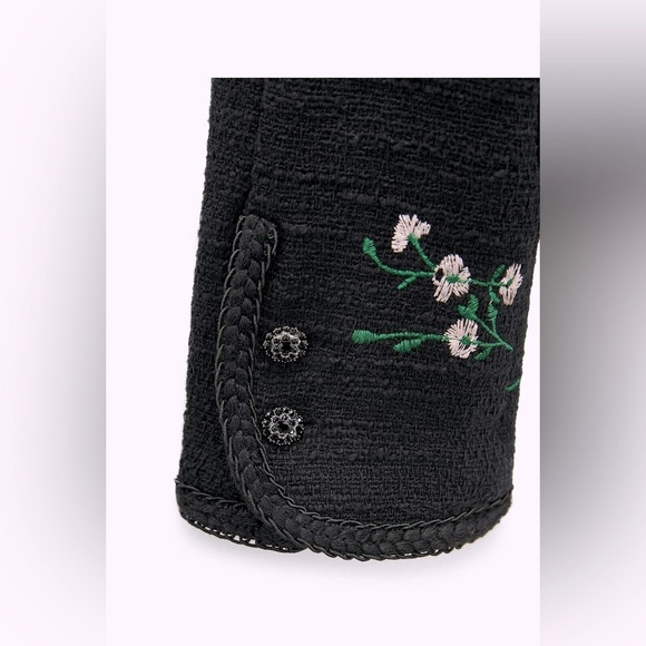 Floral Embroidered Black Short Jacket - NWT - Picture 6 of 7